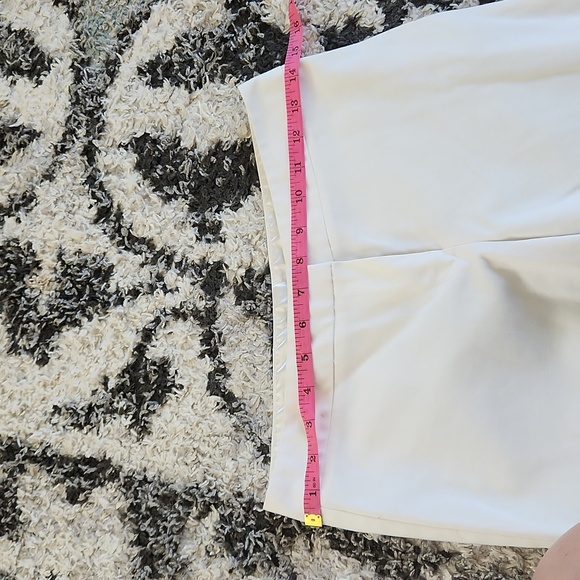 White pants - Picture 3 of 5